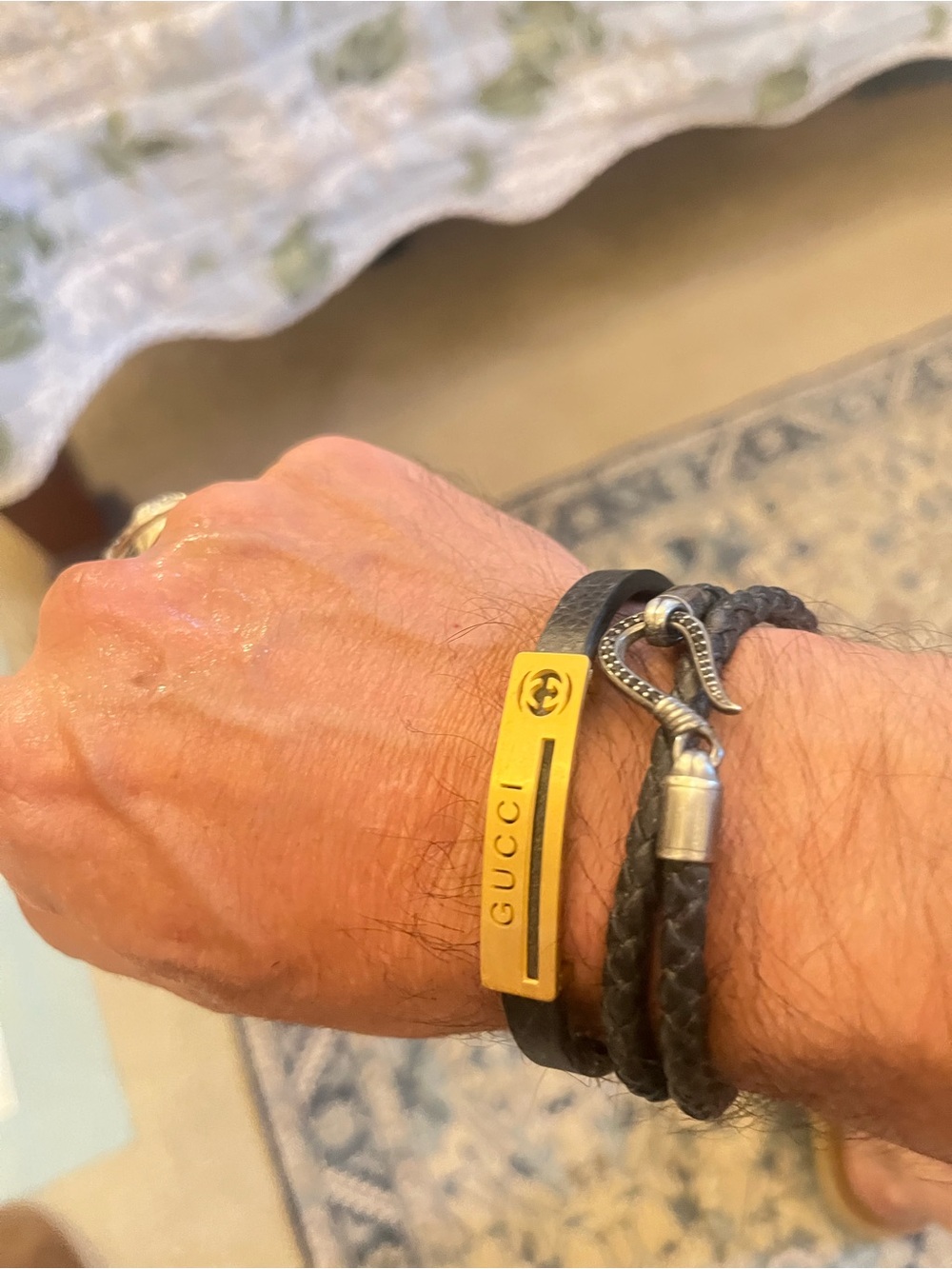 Preowned Gucci Black Leather Bracelet with Gold Plate size 8.2inches 🇮🇹